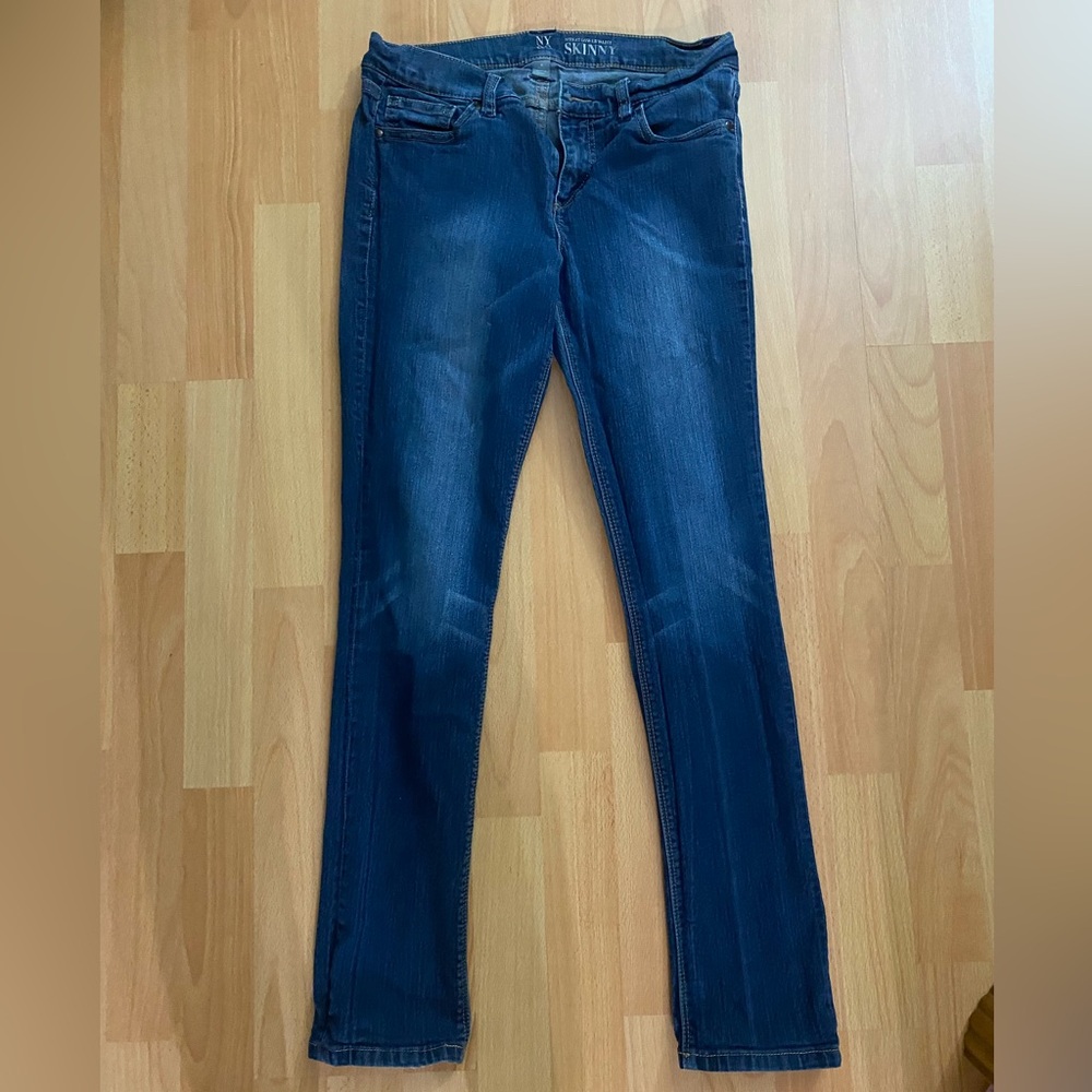 New York & Company Low-waisted Skinny Jeans Women Size 8 Petite